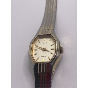 Pulsar By Seiko Womens Gold Tone Worn Silver Watch Works New Battery